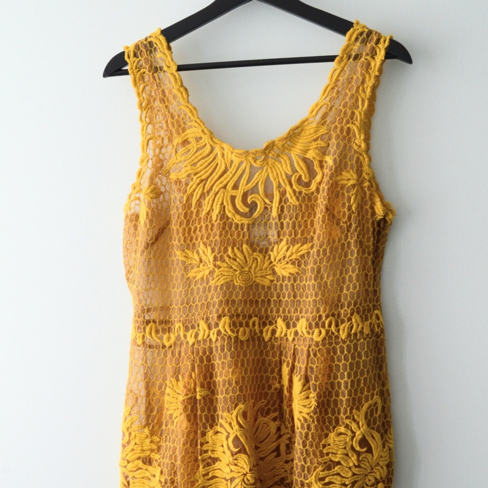 Anthropologie Honeycomb Lace Dress